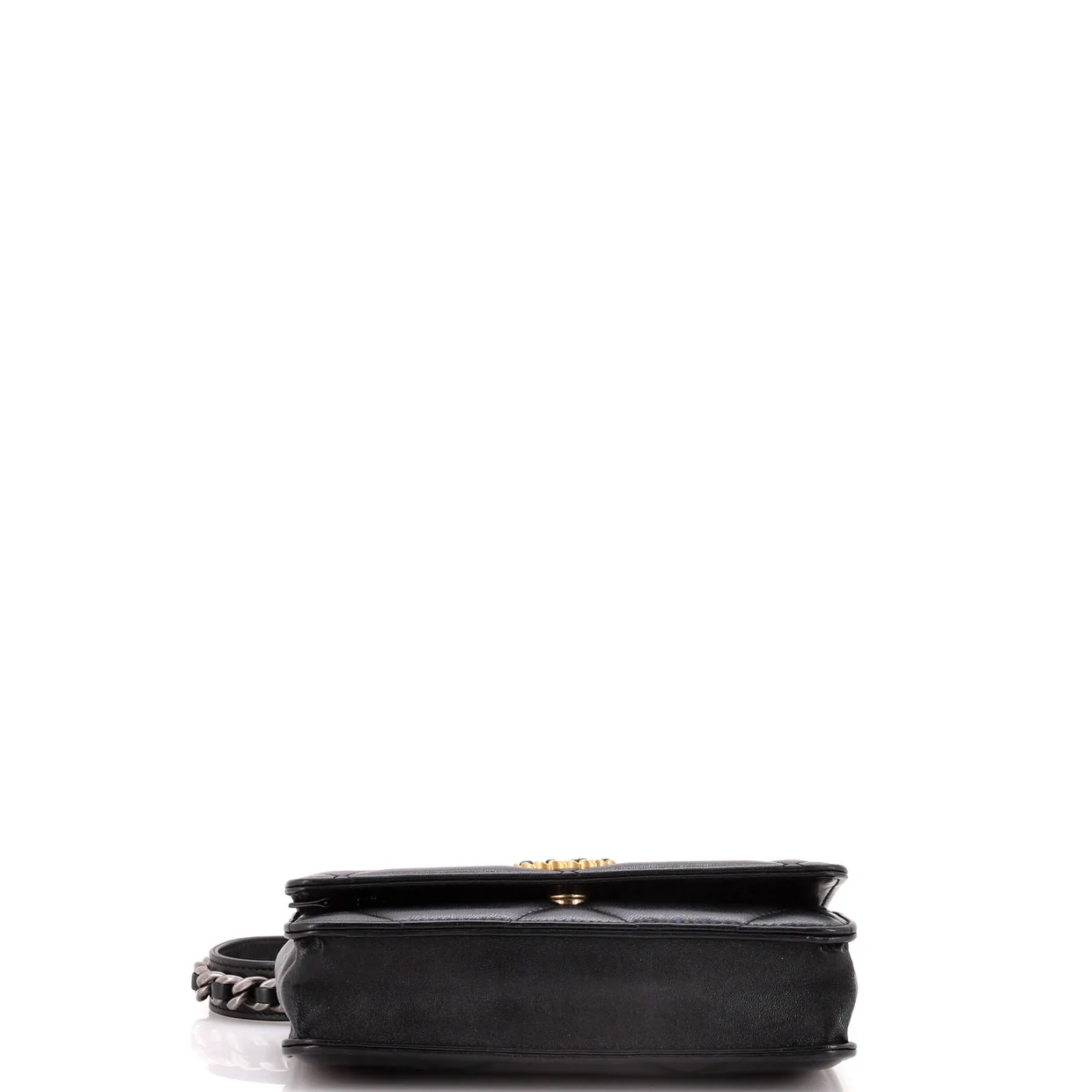 19 Wallet on Chain Quilted Lambskin - Deep Luxury