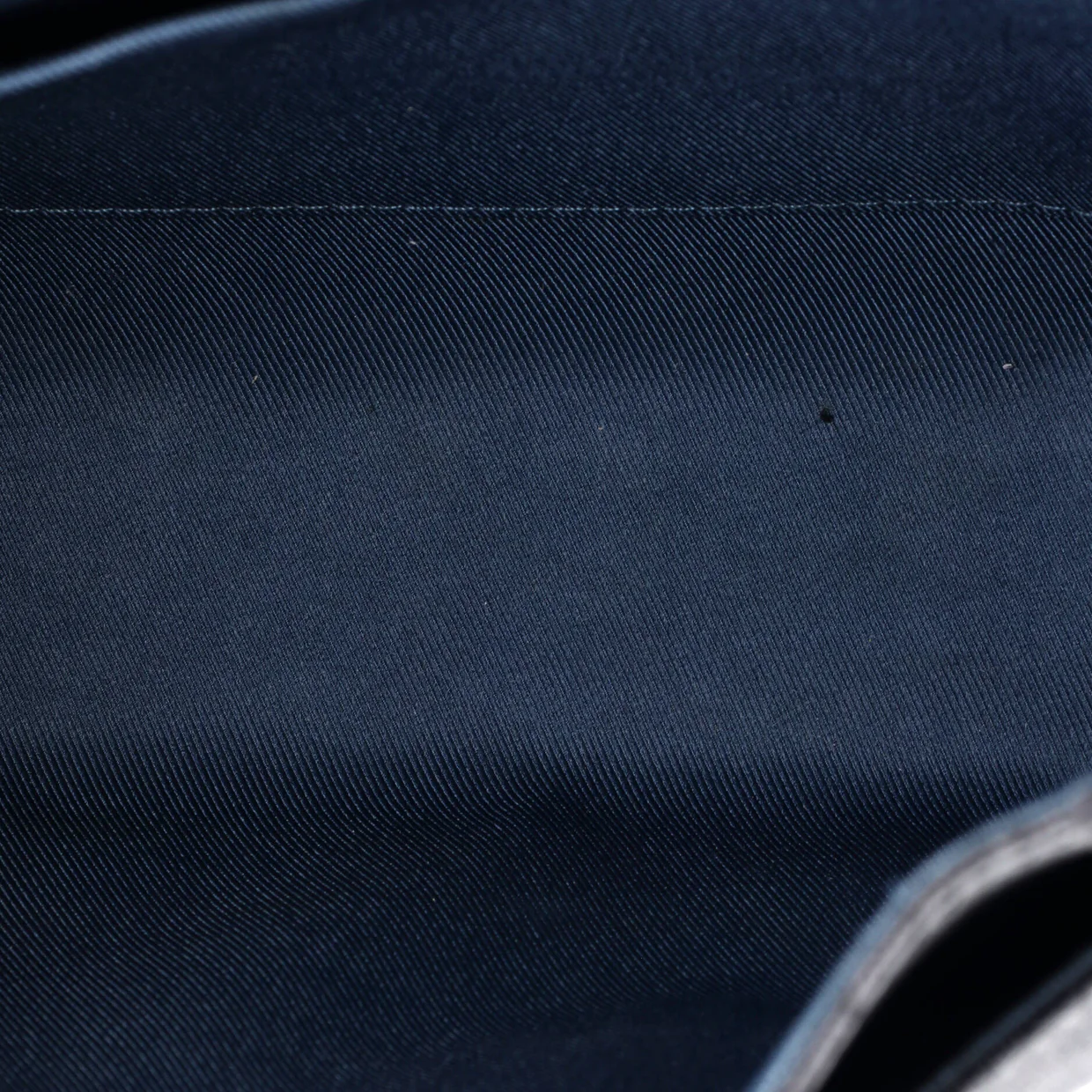 District NM Messenger Bag Damier Graphite PM - Deep Luxury