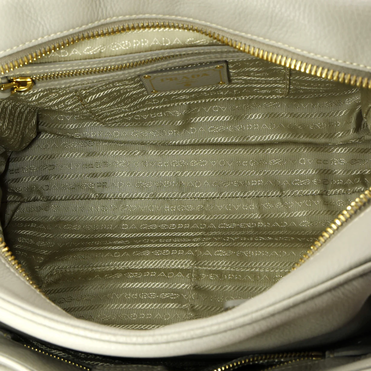 Zip Satchel Vitello Daino Medium - Deep Luxury