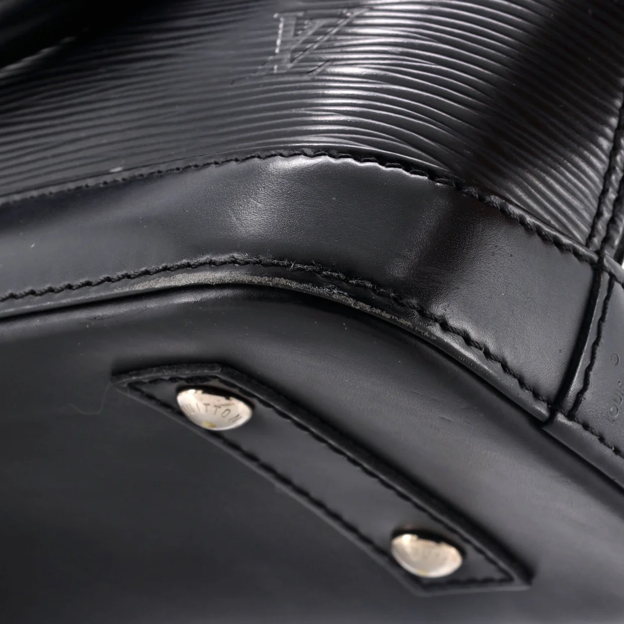 Alma Handbag Epi Leather BB - Deep Luxury