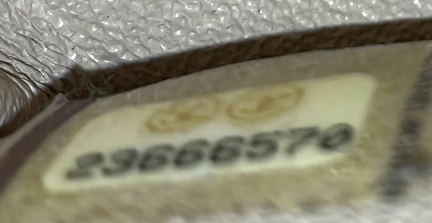 Data Center Back Pocket Flap Bag Caviar Medium - Deep Luxury