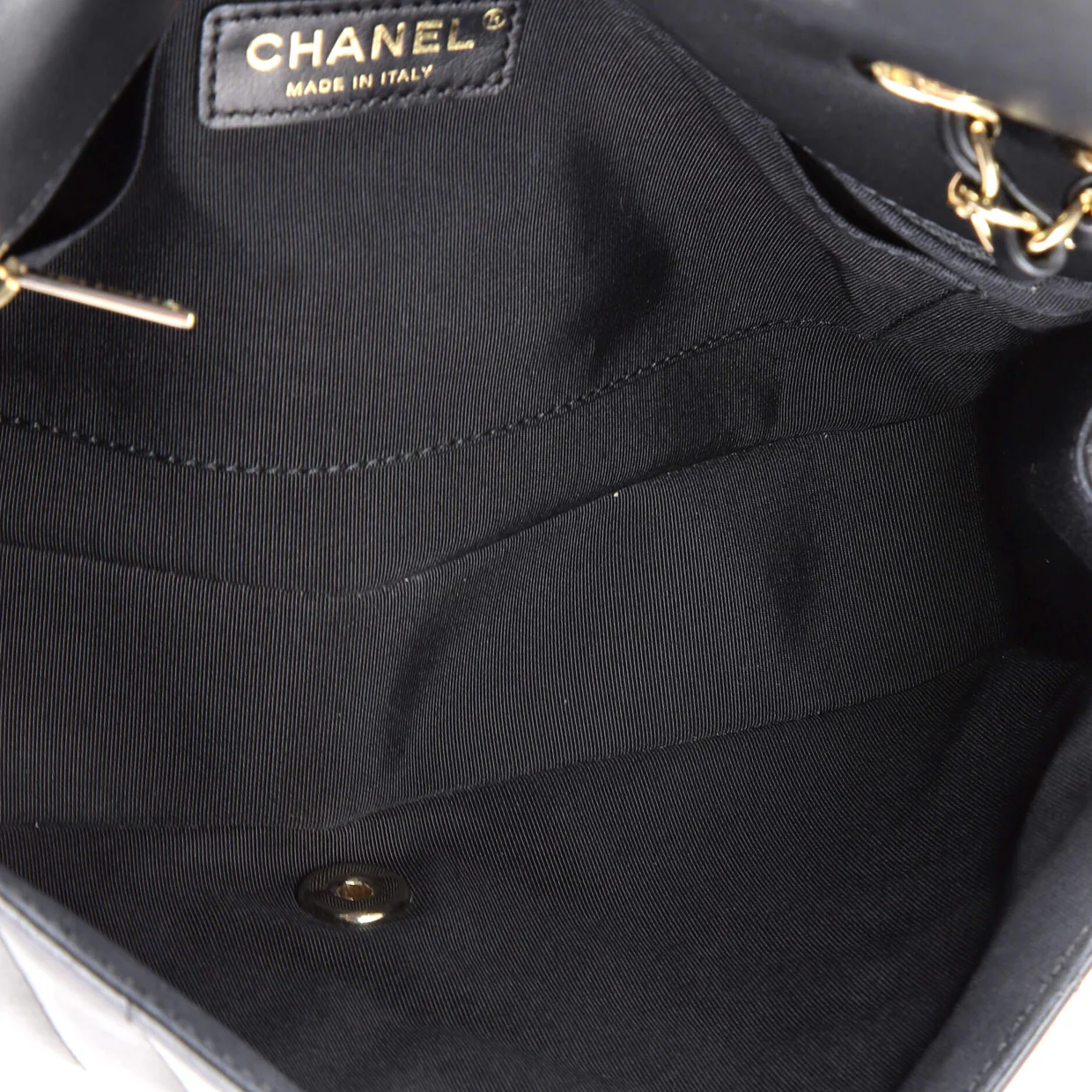 Statement Flap Bag Chevron Calfskin Medium - Deep Luxury