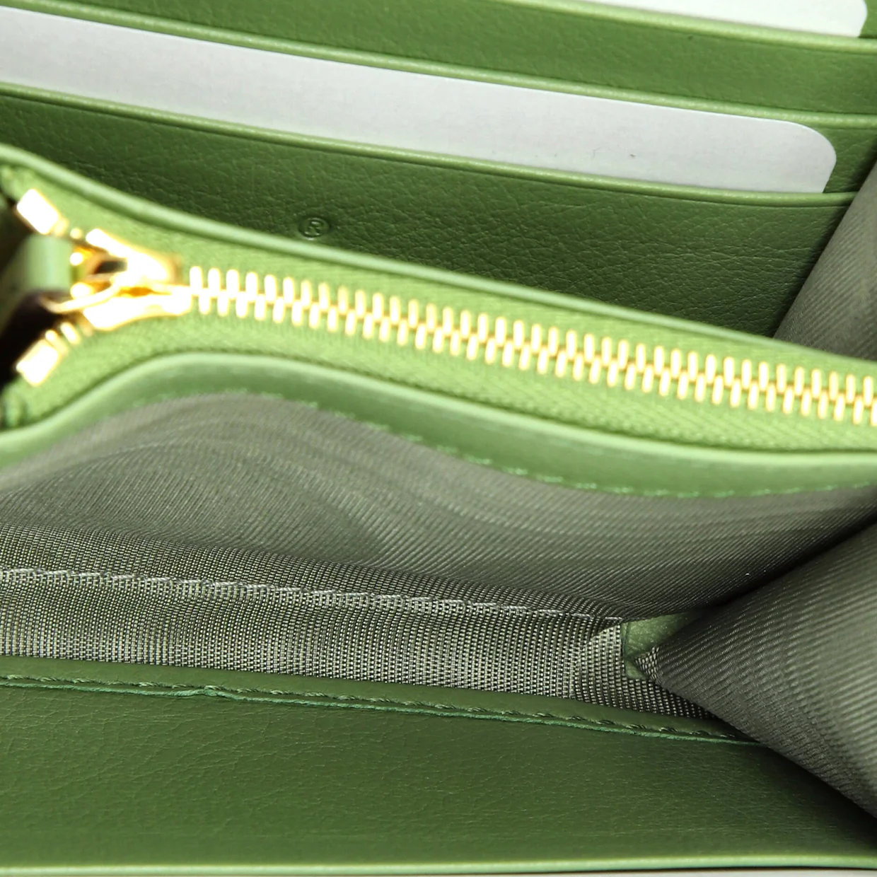 Blondie NM Wallet on Chain Leather Medium - Deep Luxury