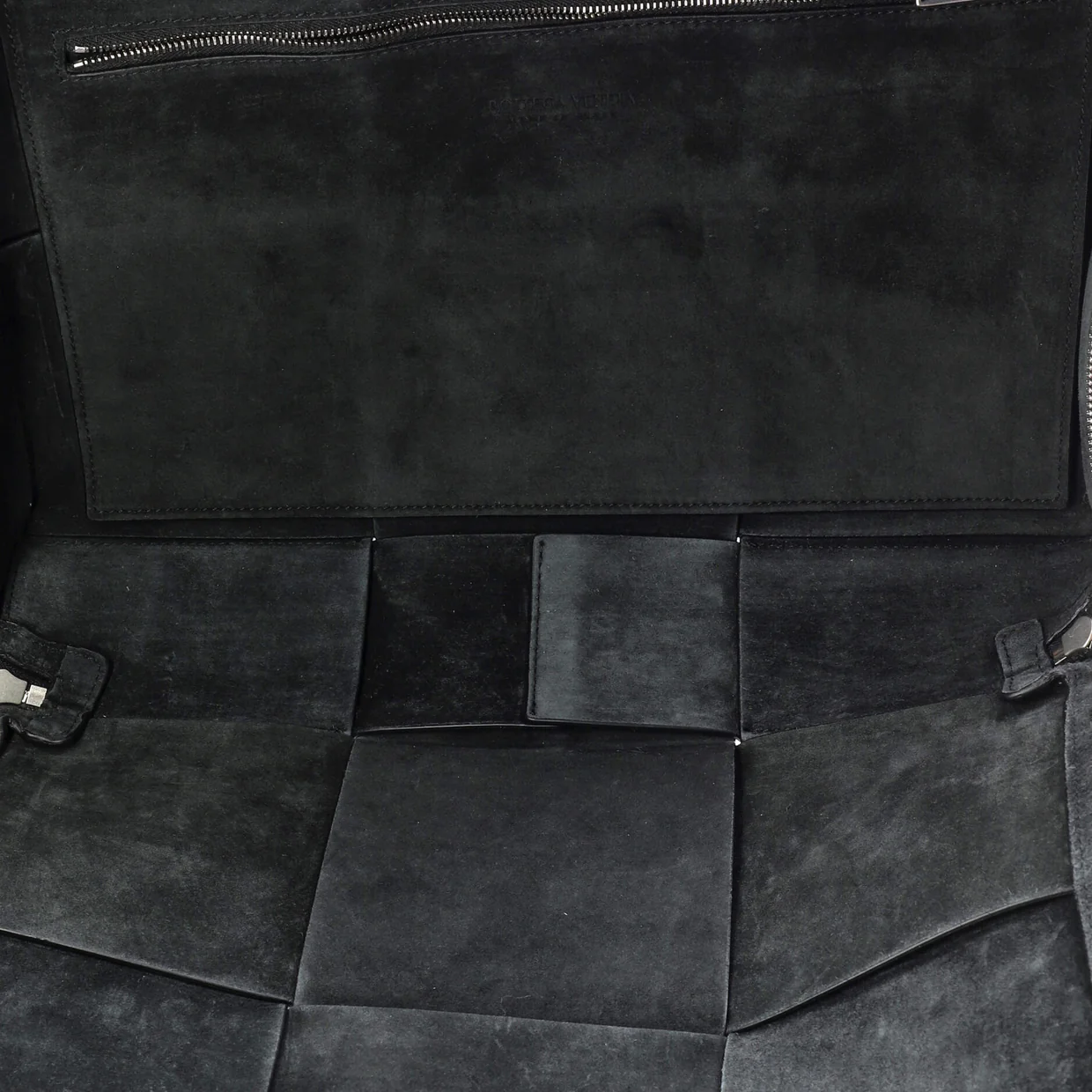 Arco Briefcase Maxi Intrecciato Leather Medium - Deep Luxury