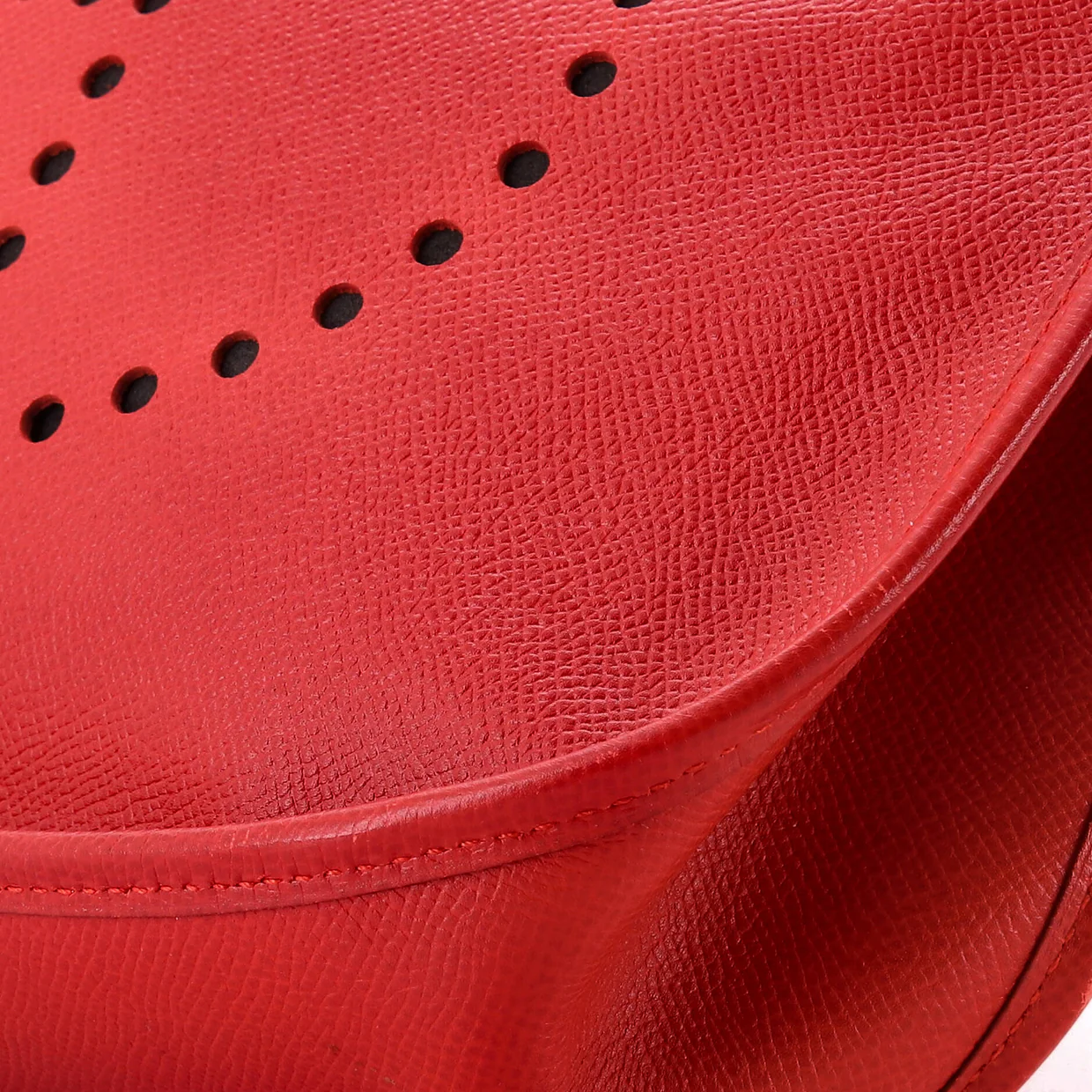 Evelyne Bag Gen I Courchevel GM - Deep Luxury