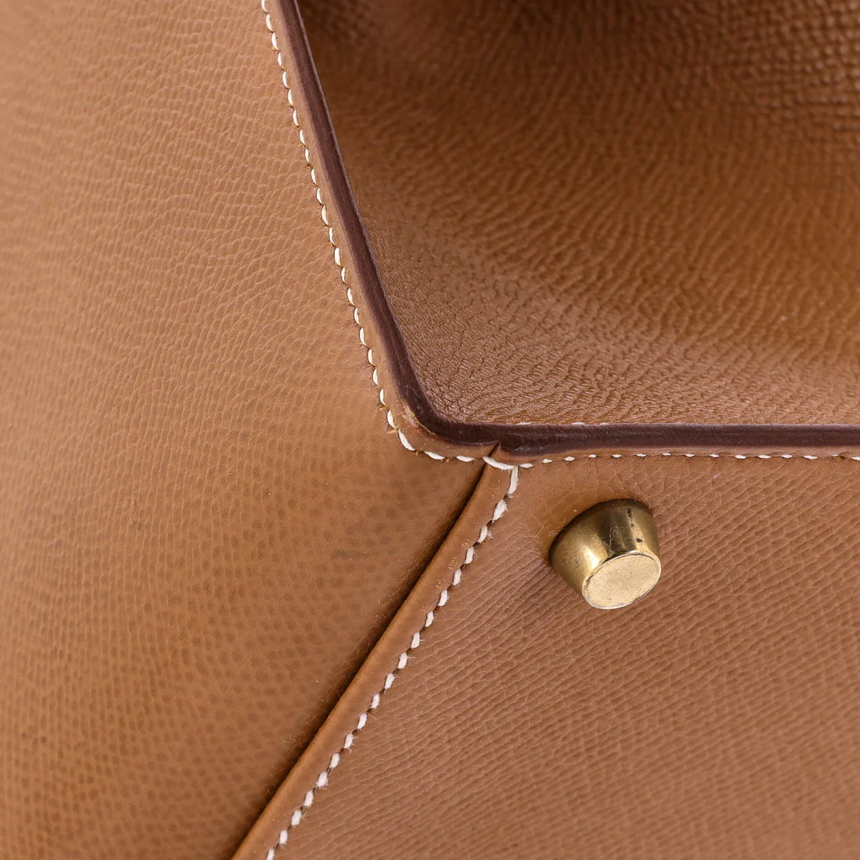 Kelly Handbag Gold Courchevel with Gold Hardware 32 - Deep Luxury