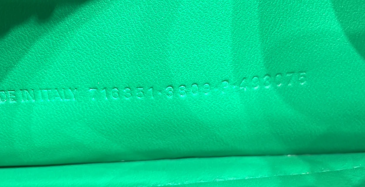 Crush Chain Flap Bag Quilted Crushed Calfskin Small - Deep Luxury