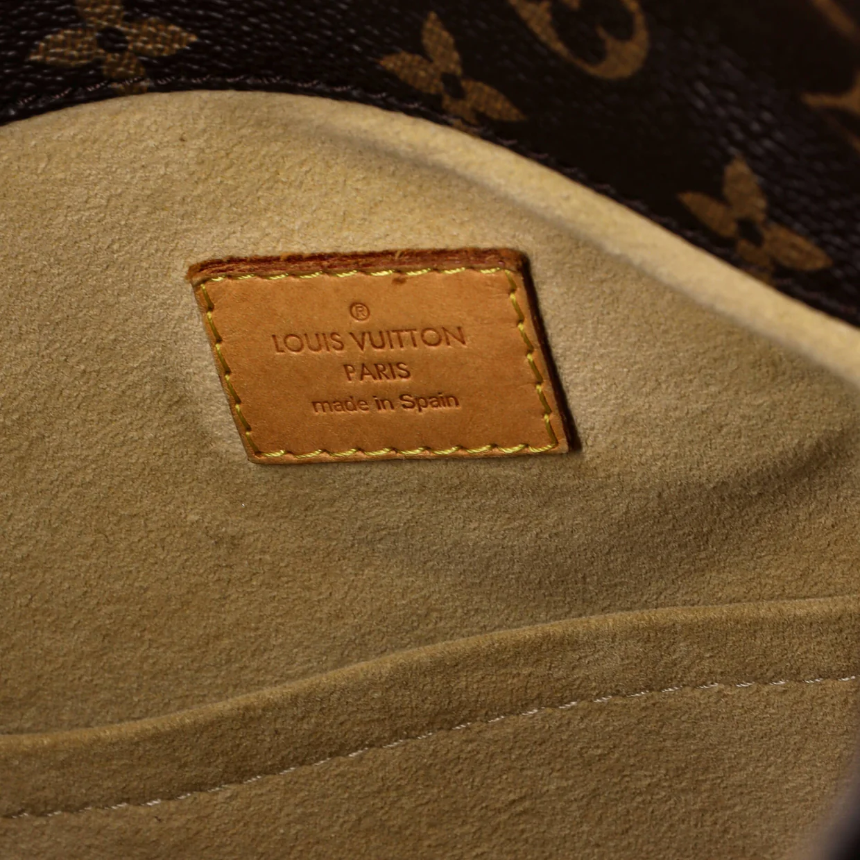 Artsy Handbag Monogram Canvas MM - Deep Luxury