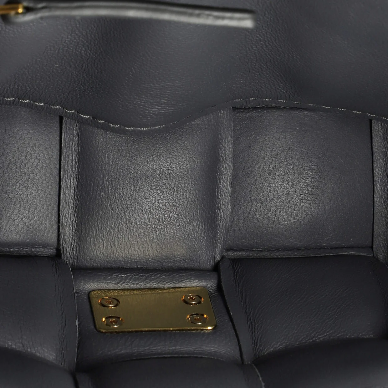 Cassette Crossbody Bag Padded Maxi Intrecciato Leather Small - Deep Luxury