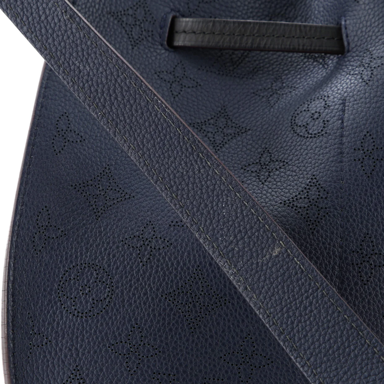 Girolata Handbag Mahina Leather - Deep Luxury