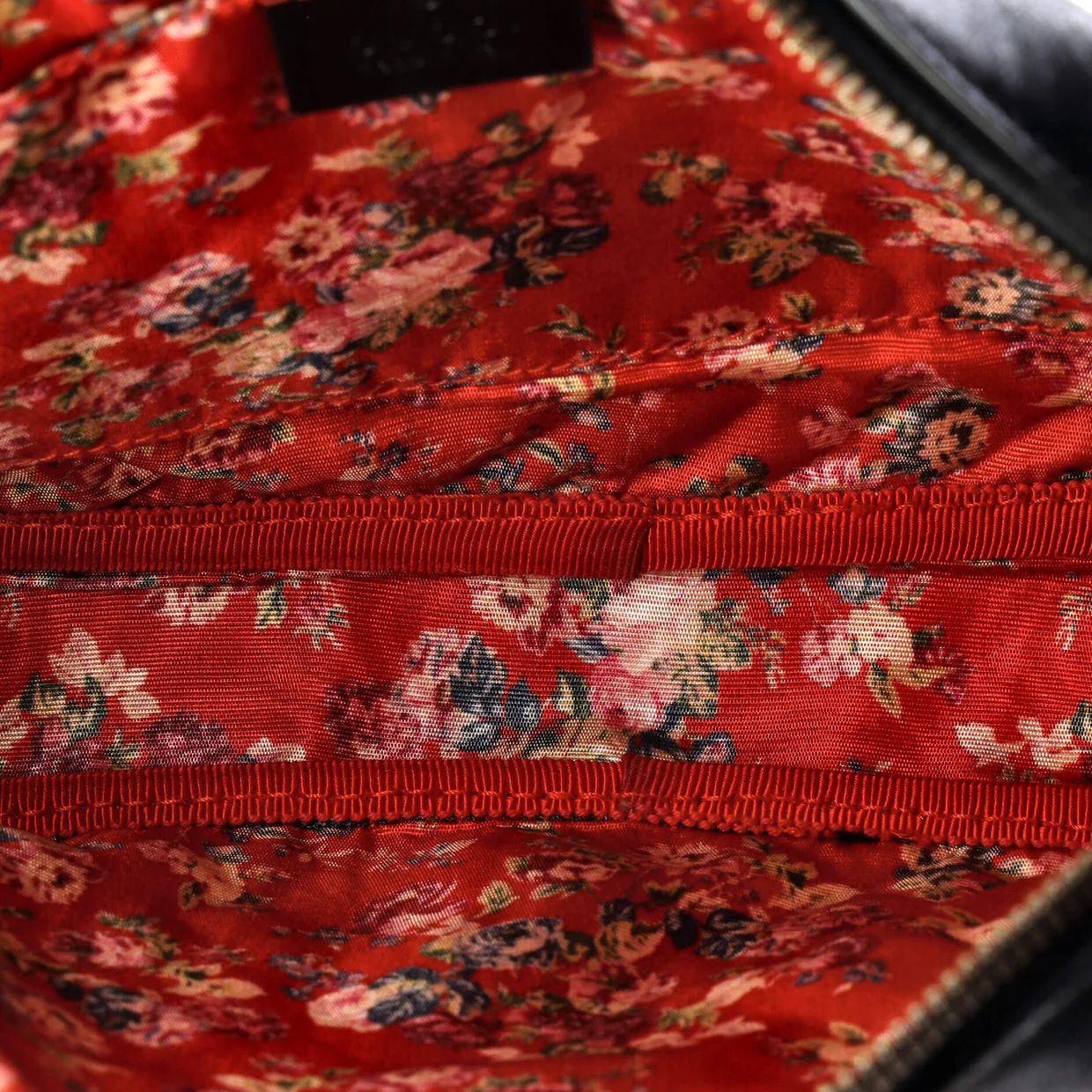 Trapuntata Camera Bag Quilted Leather Small - Deep Luxury