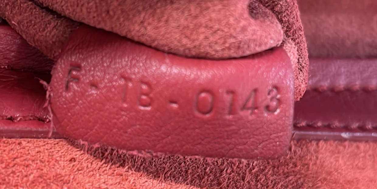 Phantom Bag Grainy Leather Medium - Deep Luxury