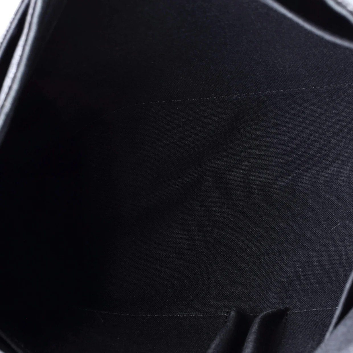 District Messenger Bag Damier Graphite MM - Deep Luxury