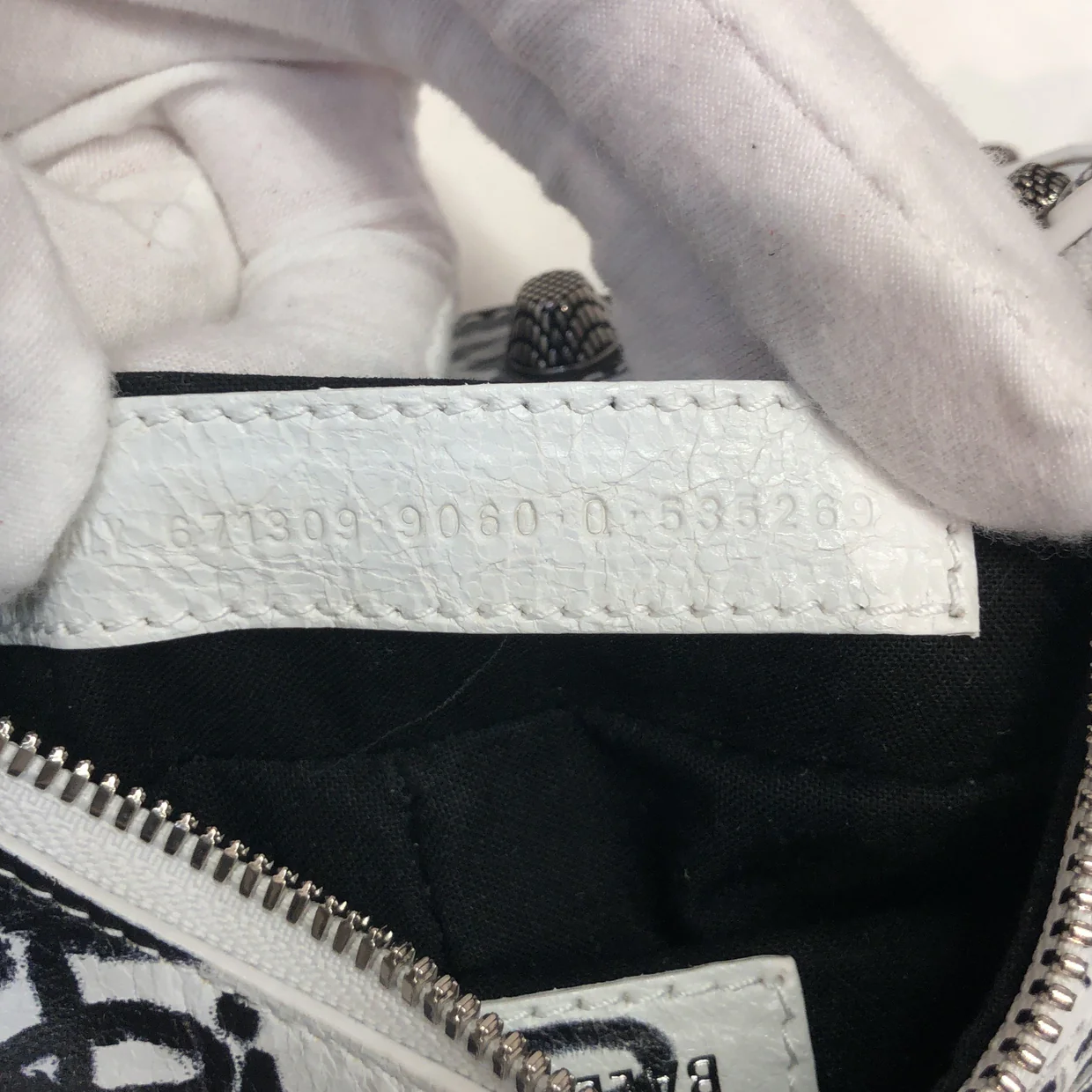 Le Cagole Graffiti Giant Studs Shoulder Bag Leather XS - Deep Luxury