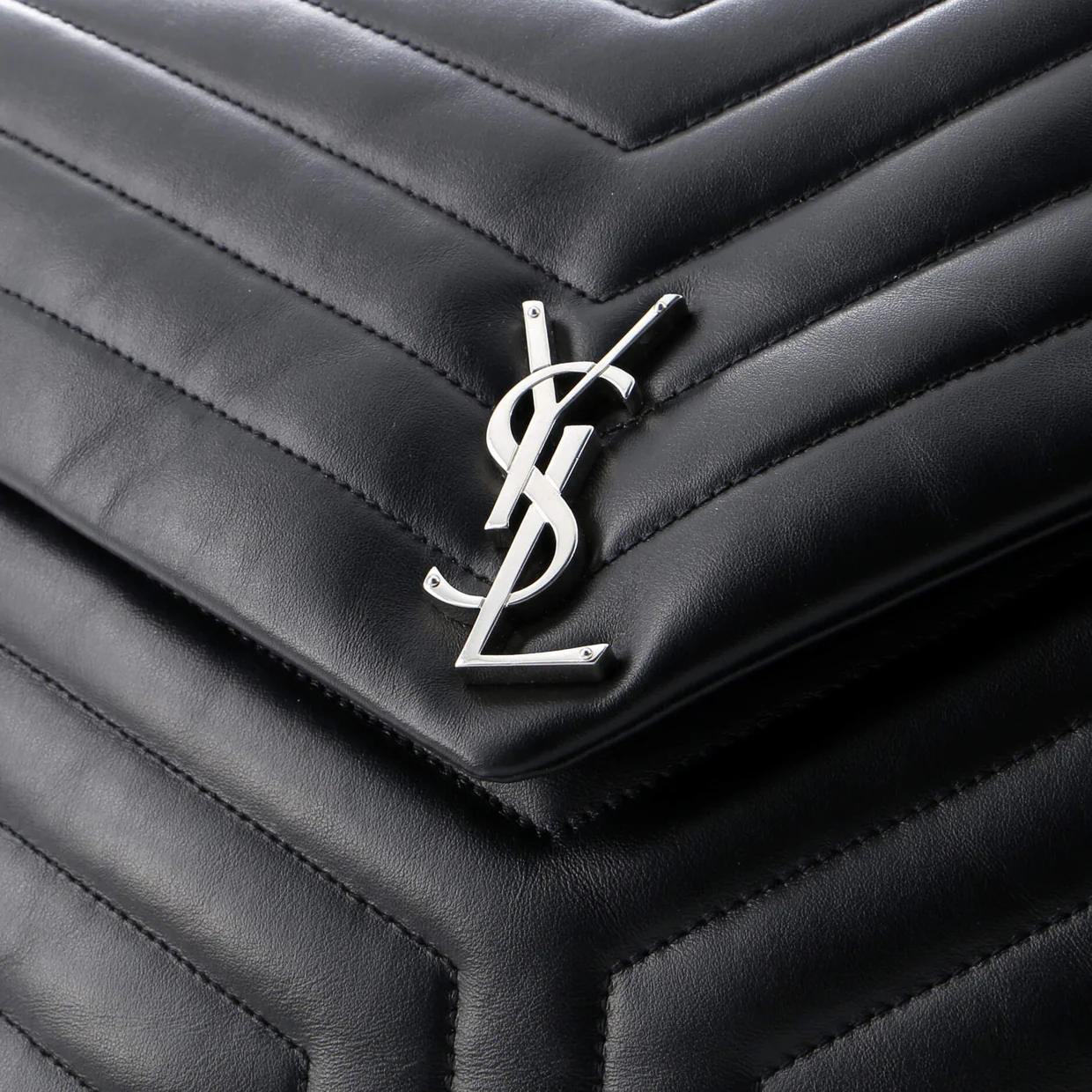 Loulou Shoulder Bag Matelasse Chevron Leather Large - Deep Luxury