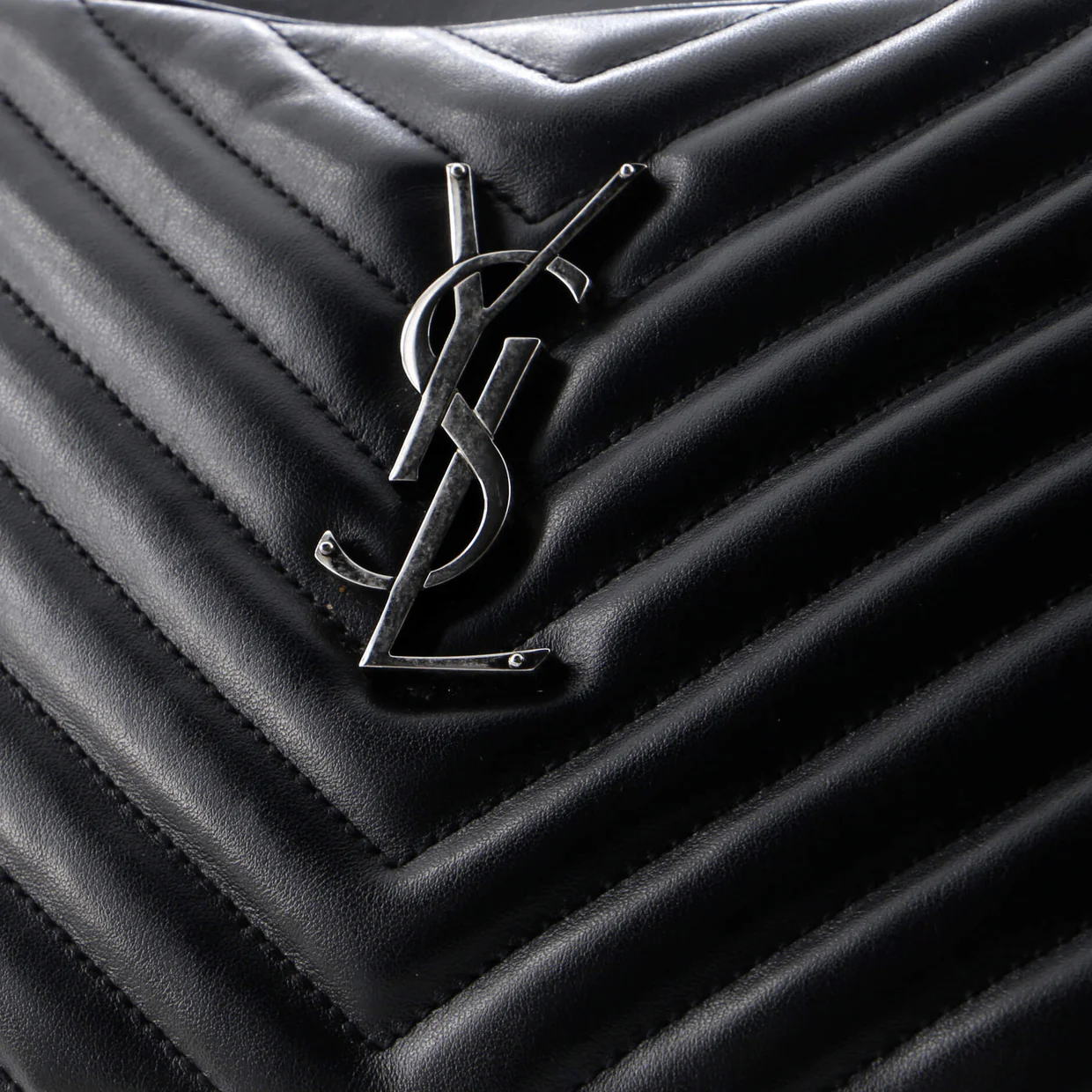 Lou Camera Bag Matelasse Chevron Leather Small - Deep Luxury