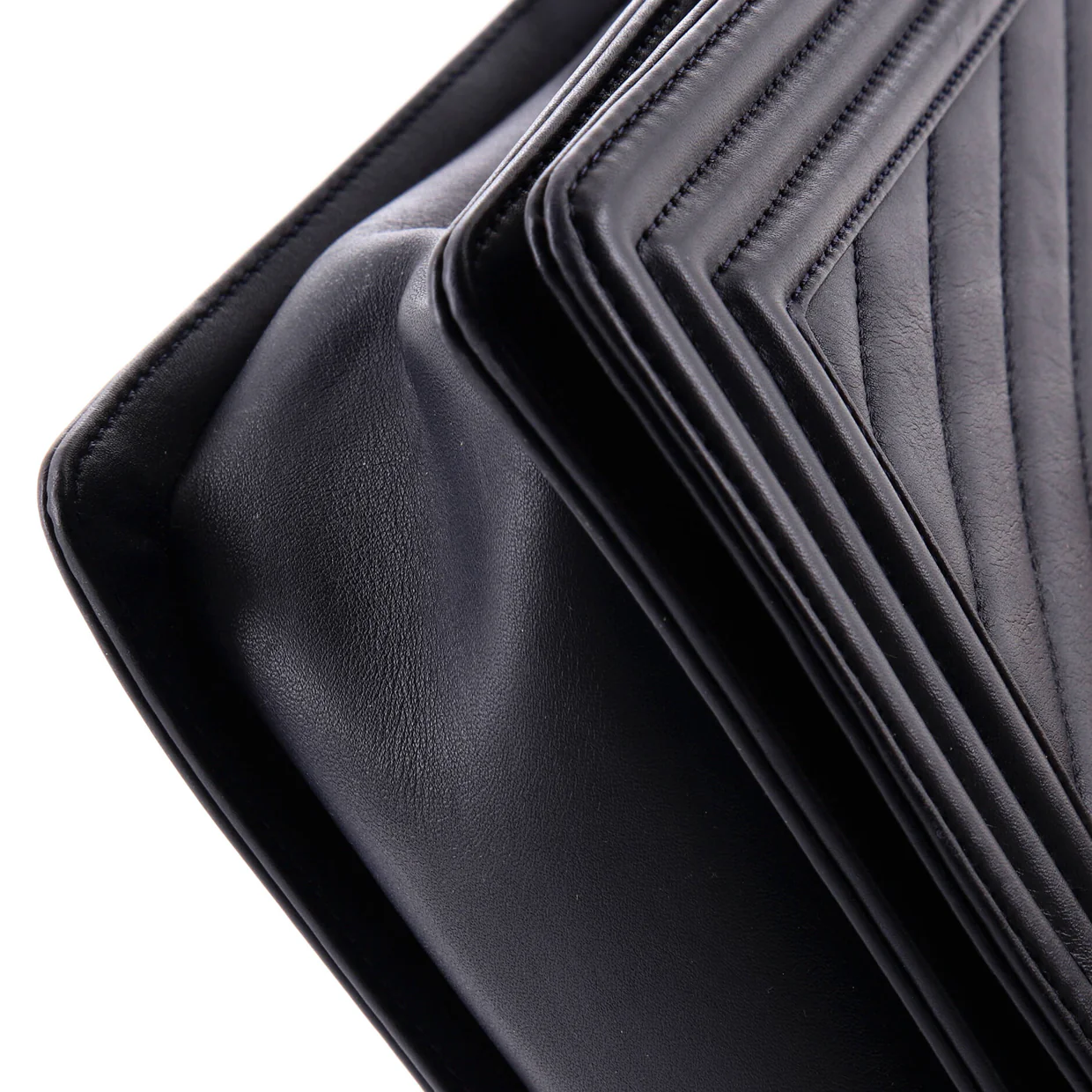 Boy Flap Bag Chevron Lambskin New Medium - Deep Luxury