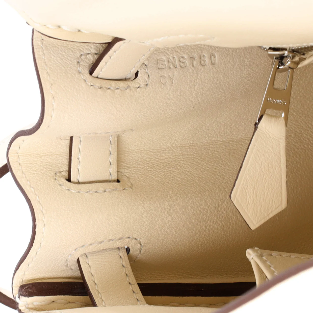 Kelly Handbag Light Swift with Palladium Hardware 25 - Deep Luxury