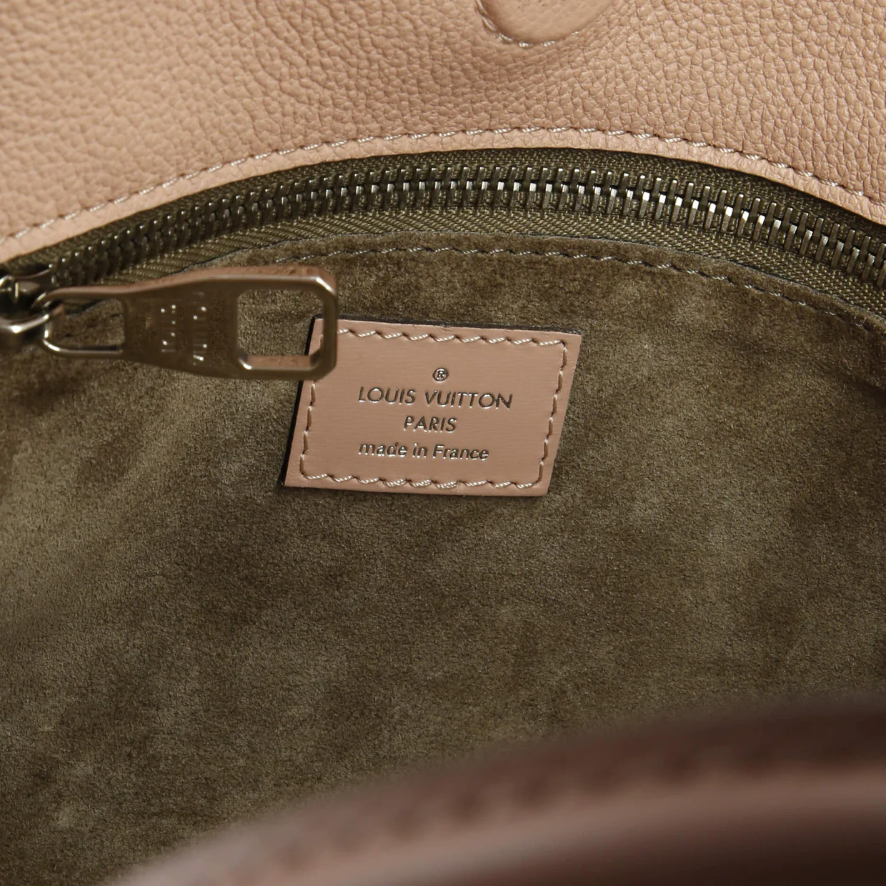 W Tote Veau Cachemire Calfskin BB - Deep Luxury
