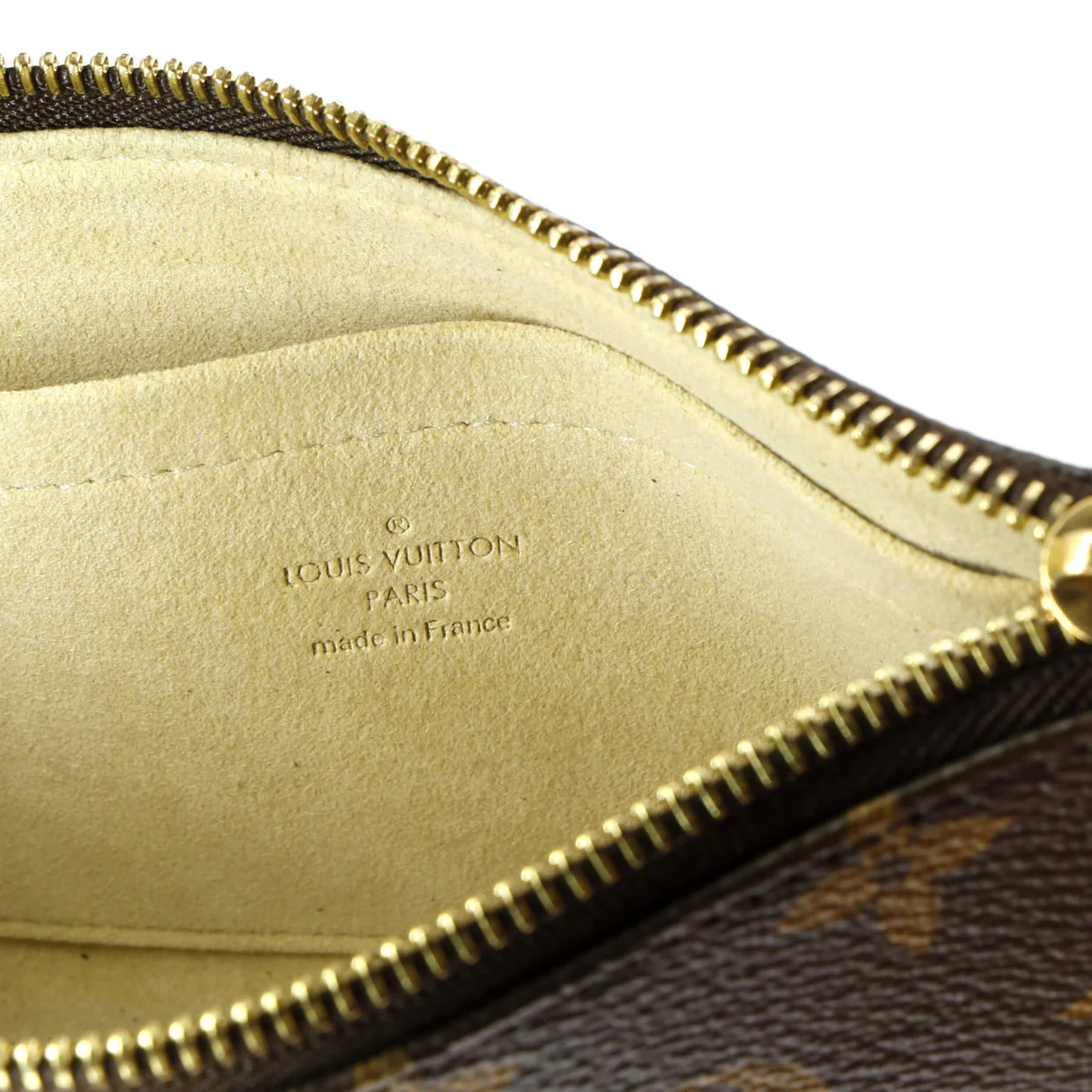 Milla Pochette Monogram Canvas MM - Deep Luxury