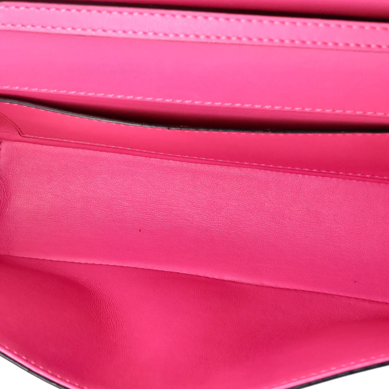 VLogo Loco Flap Shoulder Bag Leather Medium - Deep Luxury