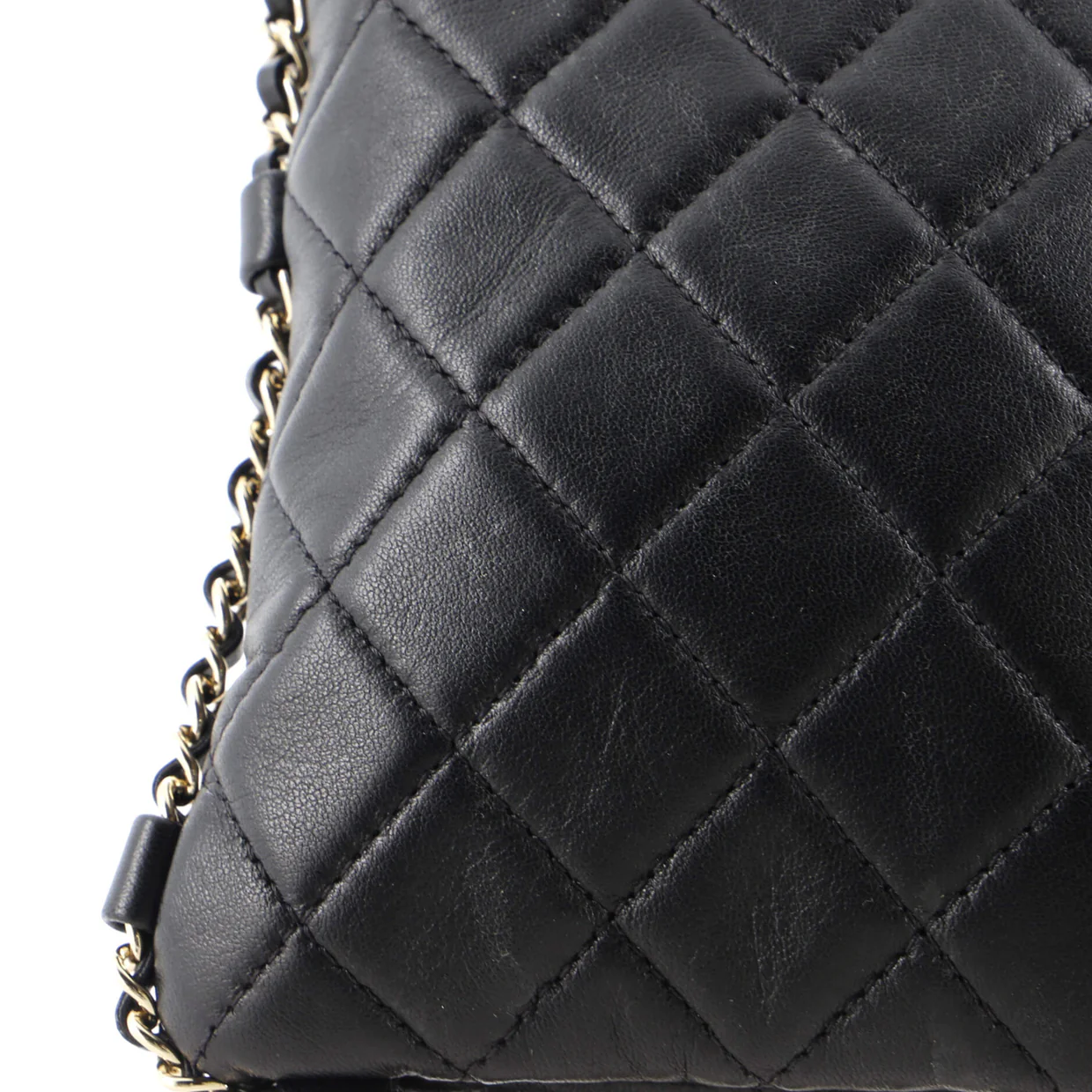 Chain Around Flat Phone Holder Crossbody Quilted Lambskin - Deep Luxury