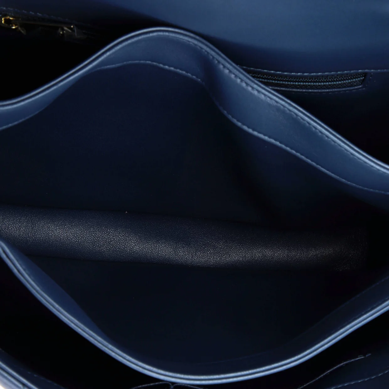 Trendy CC Top Handle Bag Chevron Lambskin Medium - Deep Luxury