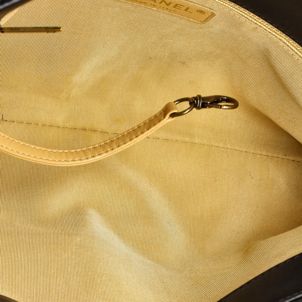 CC Crown Tote Quilted Leather Medium - Deep Luxury