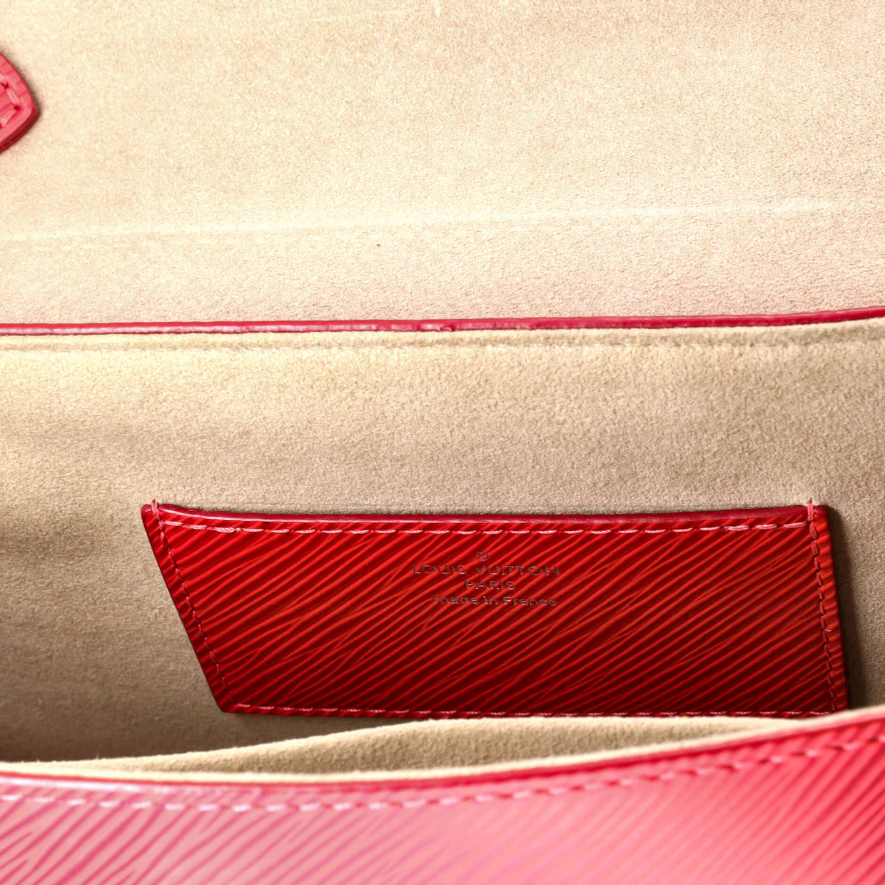 Twist Handbag Epi Leather MM - Deep Luxury