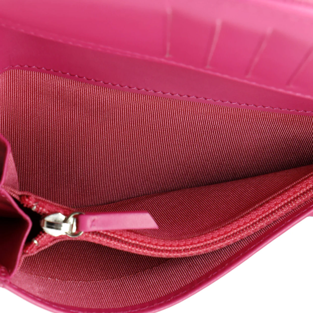 L-Yen Wallet Quilted Caviar - Deep Luxury