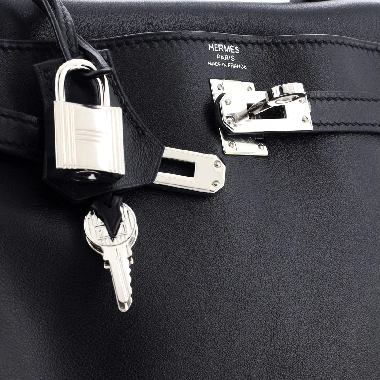 Kelly Handbag Noir Swift with Palladium Hardware 25 - Deep Luxury