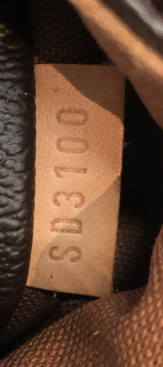 Totally Handbag Monogram Canvas MM - Deep Luxury