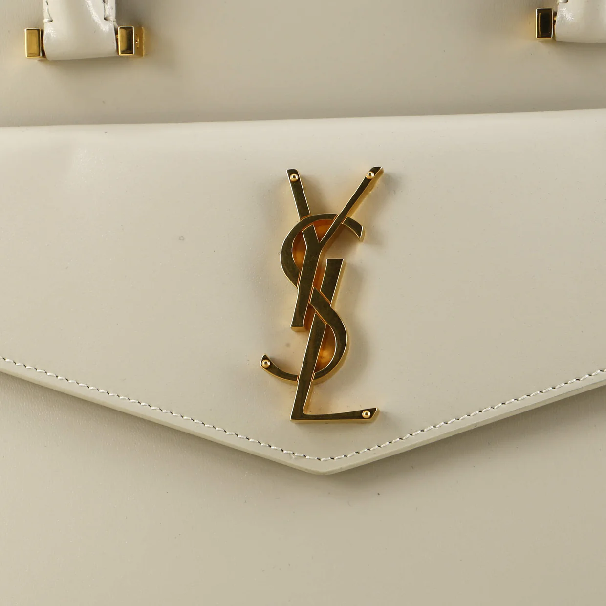 Uptown Tote Leather Medium - Deep Luxury