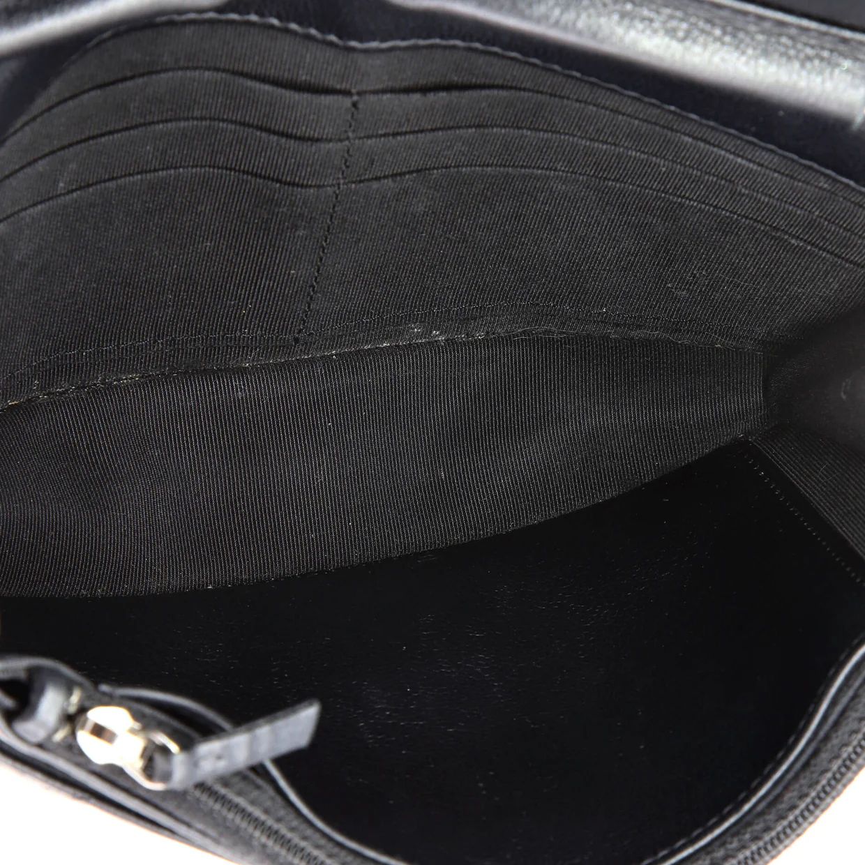 CC Box Wallet on Chain Quilted Calfskin - Deep Luxury
