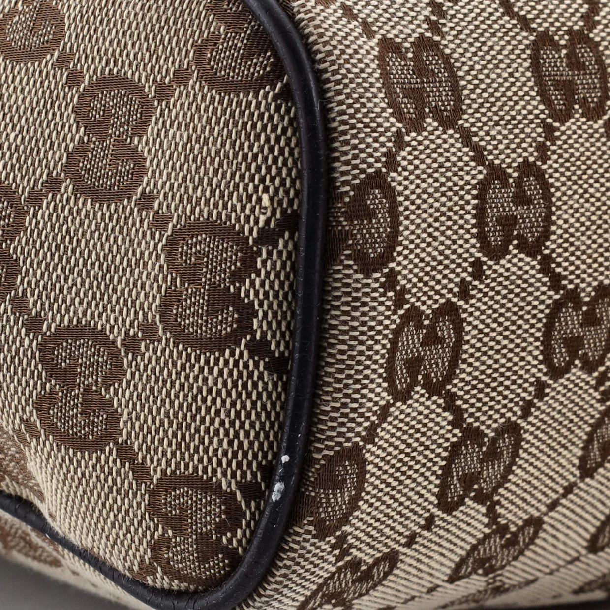 Flap Messenger Bag GG Canvas Medium - Deep Luxury