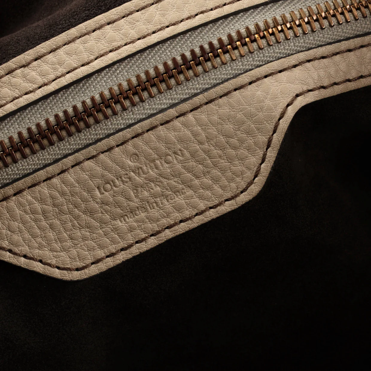 XL Hobo Mahina Leather - Deep Luxury