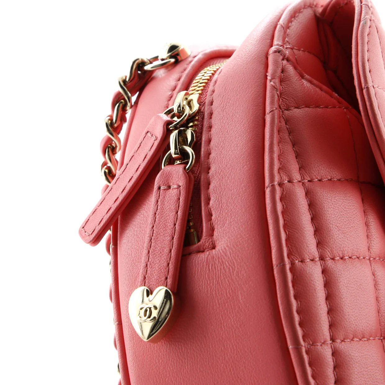 CC in Love Heart Bag Quilted Lambskin - Deep Luxury