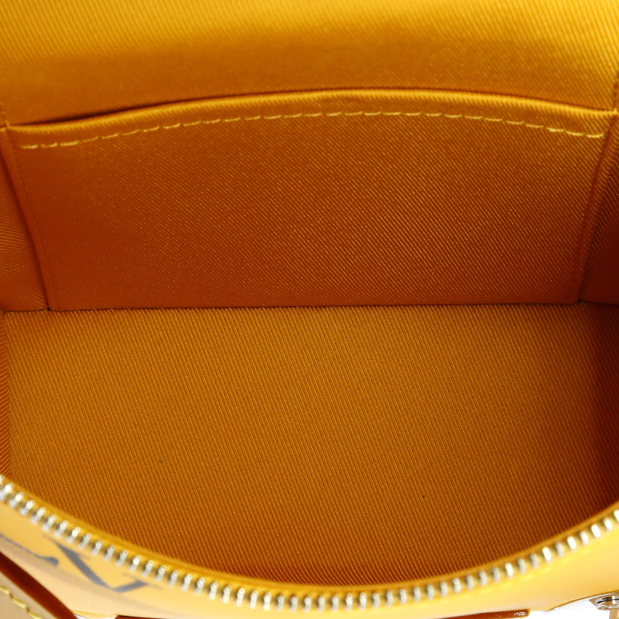 Vertical Box Trunk Leather - Deep Luxury