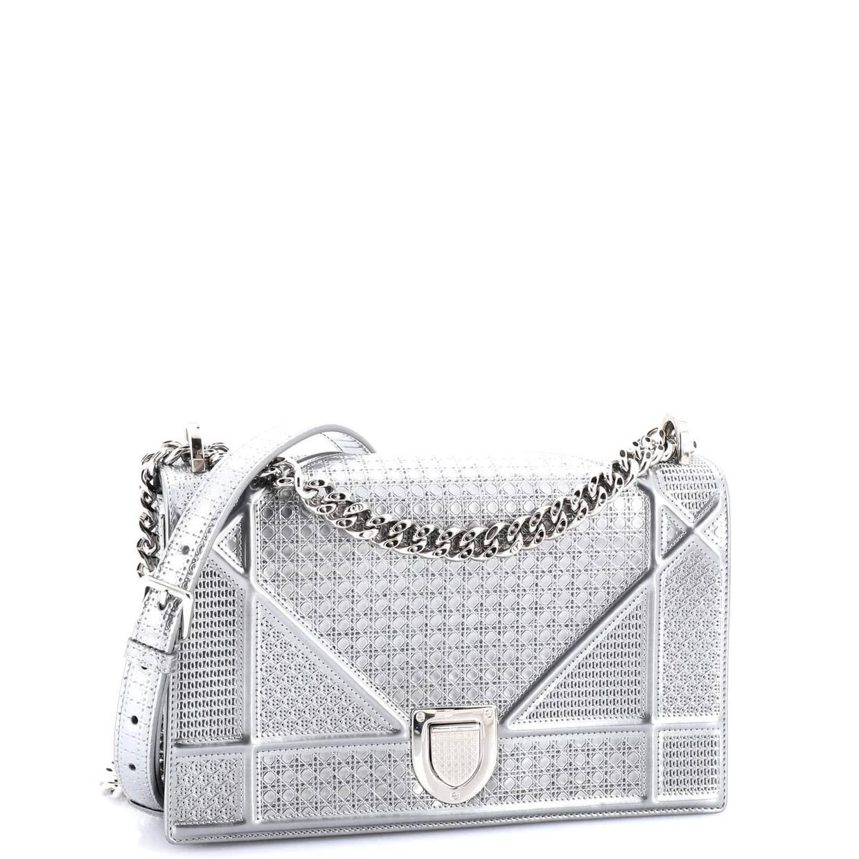 Diorama Flap Bag Cannage Embossed Calfskin Medium - Deep Luxury