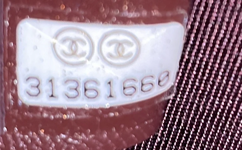 CC Round Vanity Case with Chain Quilted Lambskin Mini - Deep Luxury