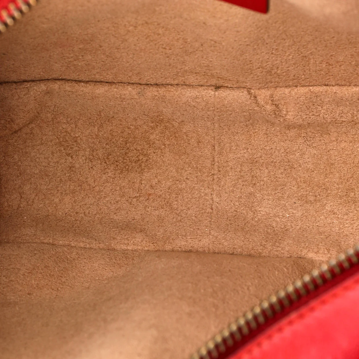 GG Marmont Shoulder Bag Matelasse Leather Mini - Deep Luxury