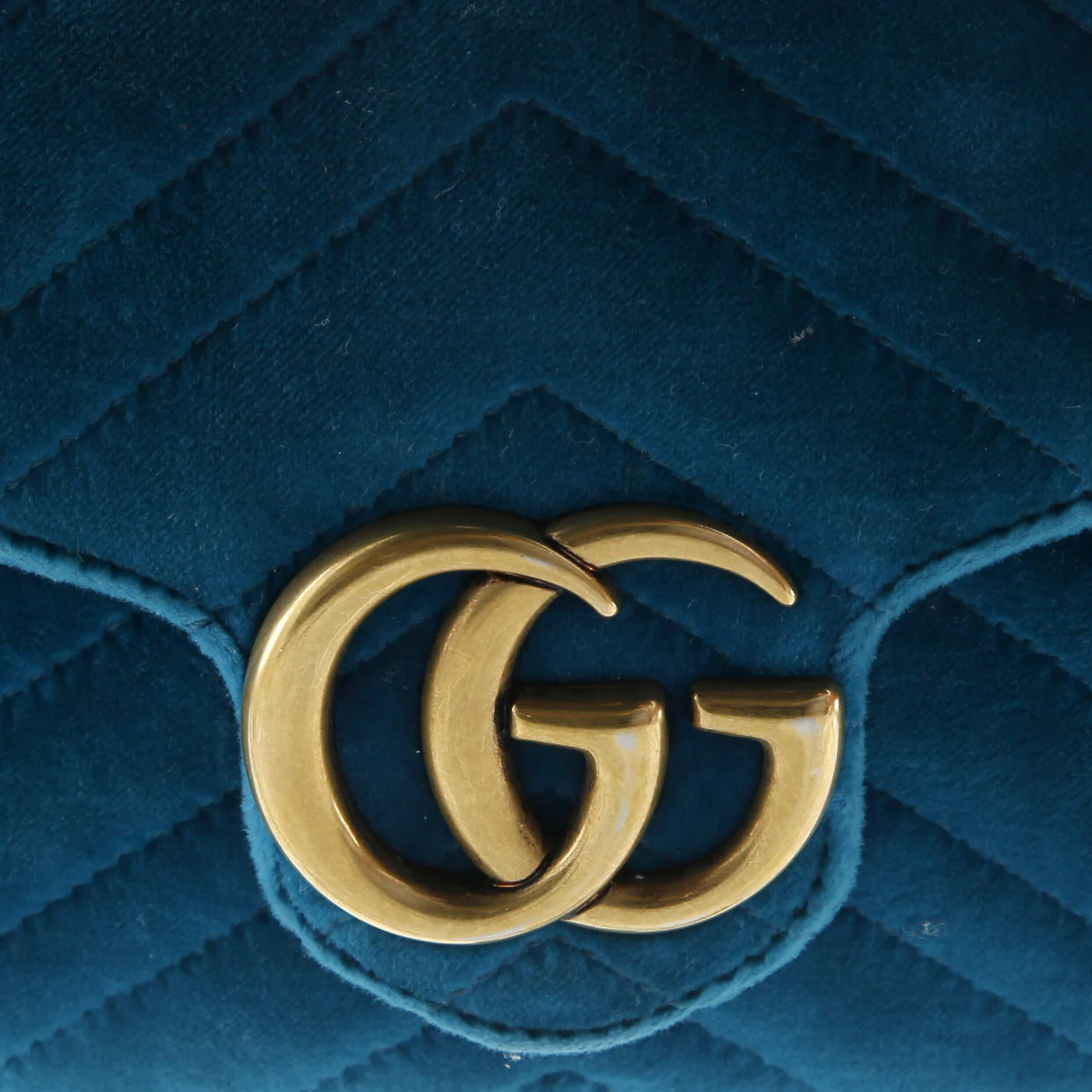 GG Marmont Chain Wallet Matelasse Velvet Mini - Deep Luxury