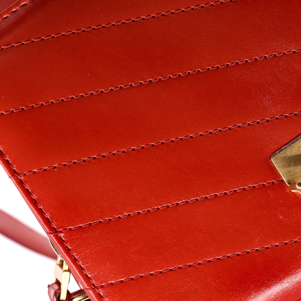 Medal Envelope Flap Bag Chevron Calfskin Small - Deep Luxury