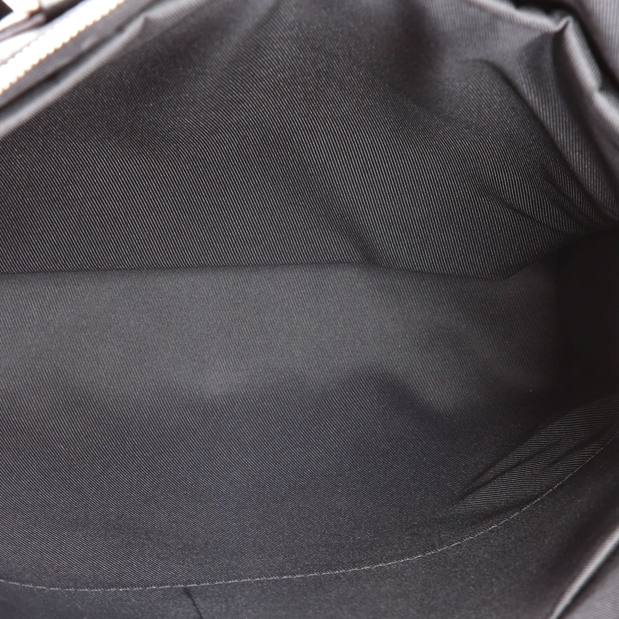 Vertical Tote Taiga Leather - Deep Luxury