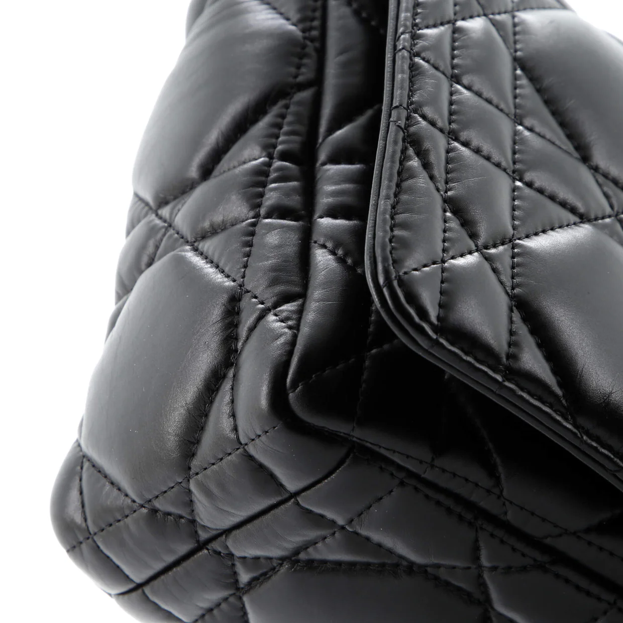 Caro Bag Macrocannage Quilt Calfskin Medium - Deep Luxury