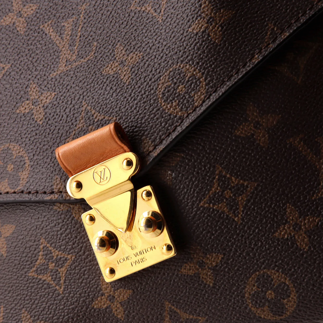 Pochette Metis Monogram Canvas - Deep Luxury