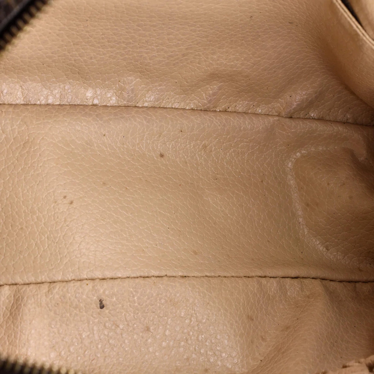 Trousse Toiletry Pouch Monogram Canvas 23 - Deep Luxury