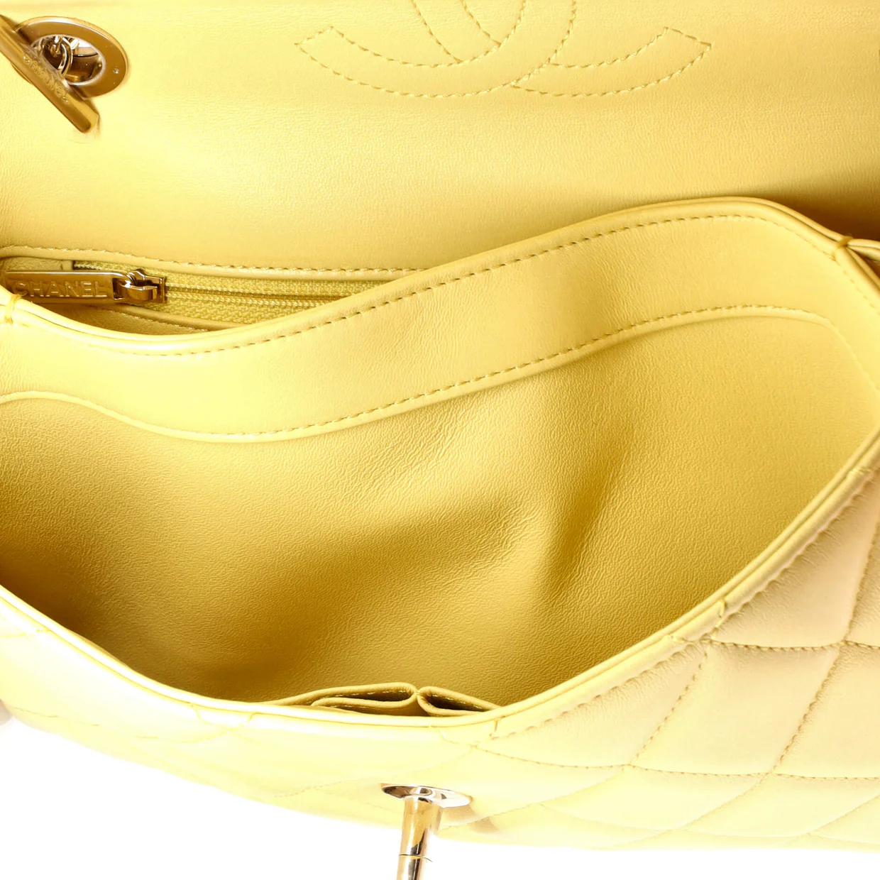 Trendy CC Flap Bag Quilted Lambskin Medium - Deep Luxury