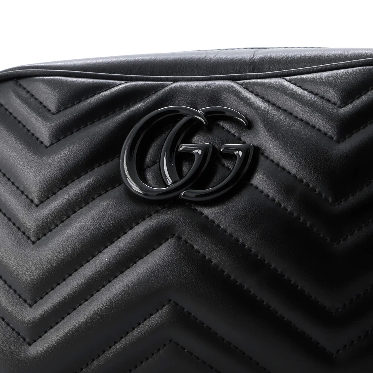 GG Marmont Shoulder Bag Matelasse Leather Medium - Deep Luxury