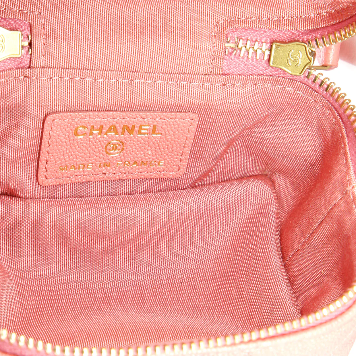 Top Handle Zip Around Vanity Case with Chain Quilted Caviar Mini - Deep Luxury